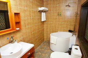 Kunming Green Lake Hostel エクステリア 写真